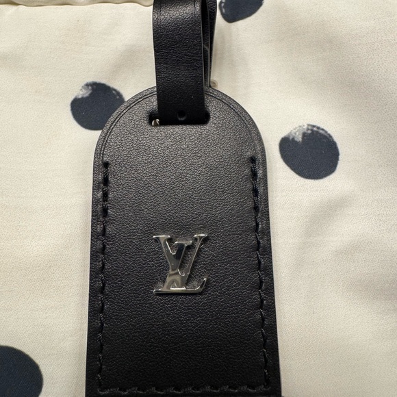 Authentic Louis Vuitton Black Luggage Tag with Silver LV - Picture 2 of 3